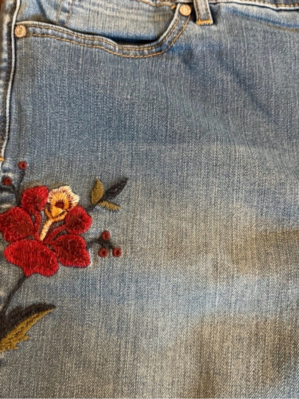 Talbots Flawless Five-Pocket Embroidered Slim Ankle Jeans Size 16 - Picture 3 of 12
